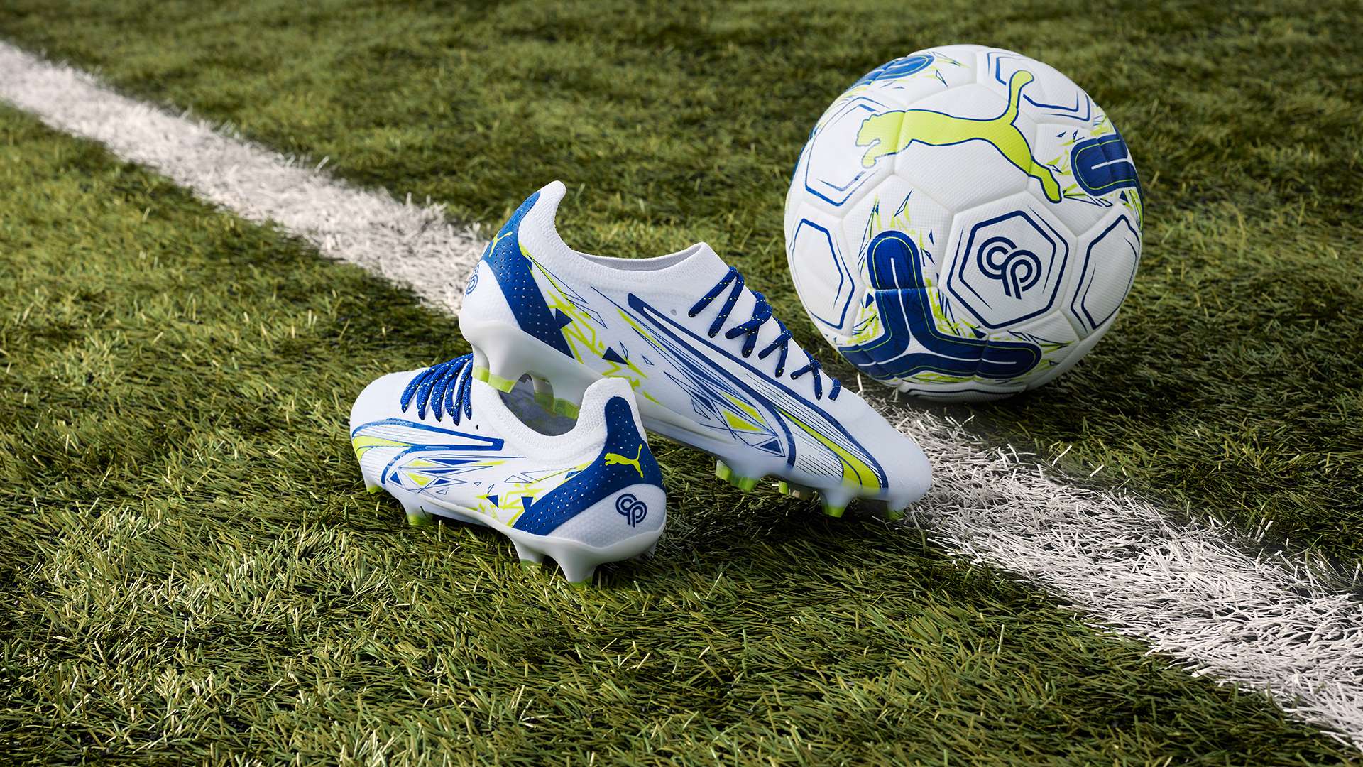 随着国际足 随着国际足