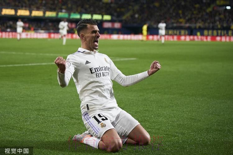 国王杯-皇马连扳三球3-2逆转淘汰黄潜 维尼修斯破门 国王杯-皇马连扳三球3-2逆转淘汰黄潜 维尼修斯破门